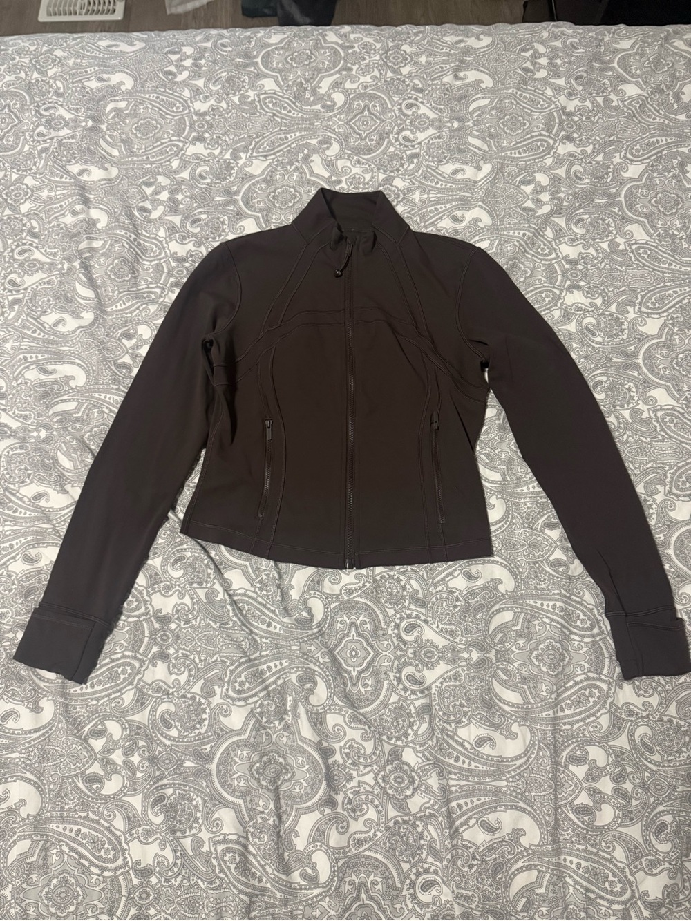 Lululemon Cropped Define Jacket Nulu Espresso Colour Size 12